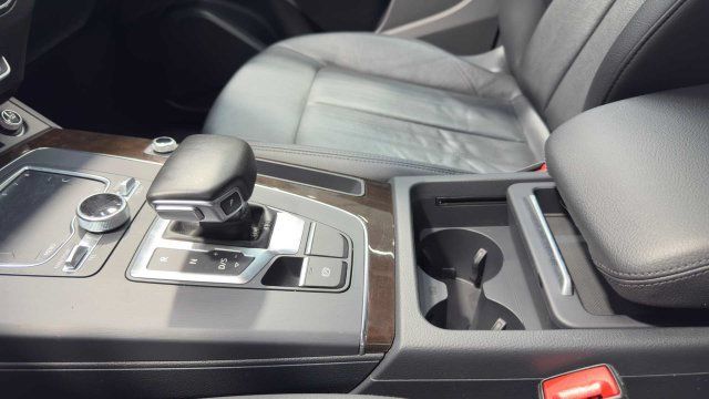 Used 2018 Audi Q5 2.0T Premium AWD/4WD image 24