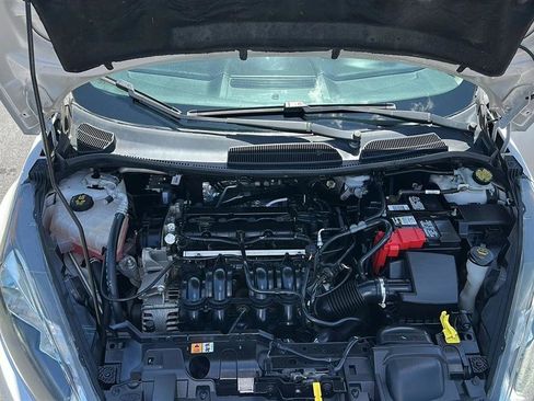 Used 2017 Ford Fiesta SE FWD image 32
