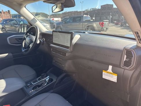 New 2025 Ford Bronco Sport Badlands image 17