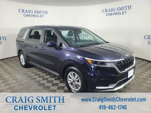 Used 2024 Kia Carnival LX image 9