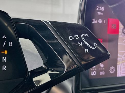 Certified 2021 Volkswagen ID.4 Pro S w/ Gradient Package image 19