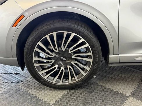 Used 2021 Lincoln Corsair AWD image 15