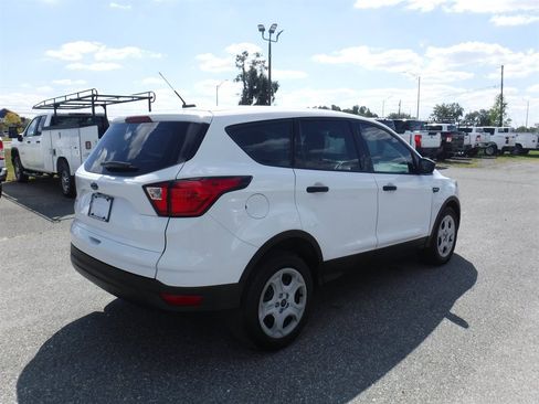 Used 2019 Ford Escape S image 2