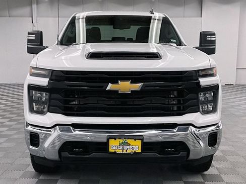 Used 2025 Chevrolet Silverado 3500 W/T w/ WT/CX Safety Package AWD/4WD image 4