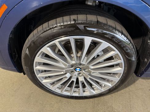 Used 2020 BMW X7 xDrive40i w/ Parking Assistance Package AWD/4WD image 10