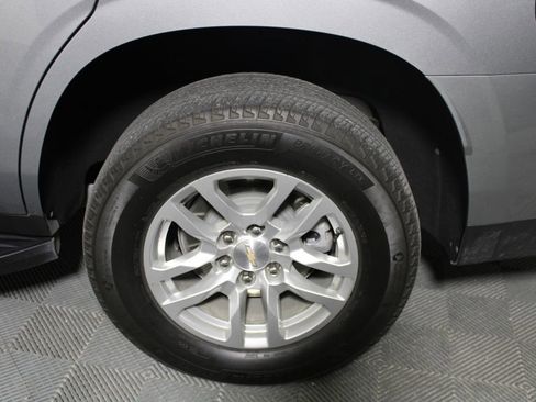 Used 2023 Chevrolet Tahoe LT w/ Luxury Package image 23