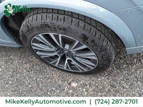 Used 2022 Volvo XC90 T6 Momentum image 3