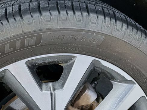 Used 2022 Hyundai Palisade Limited FWD image 33