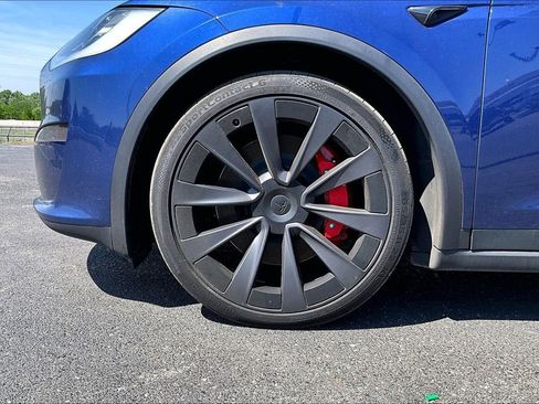 Used 2023 Tesla Model X Plaid AWD/4WD image 2