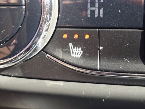 Used 2021 Chevrolet TrailBlazer LT w/ Convenience Package image 5