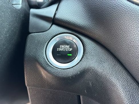 Used 2019 Chevrolet Equinox LT AWD/4WD image 28