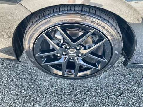 Certified 2025 Honda Civic Sport image 18