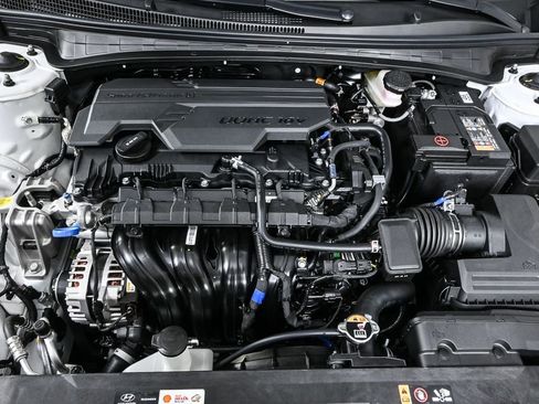 New 2026 Hyundai Elantra SEL Sport image 12