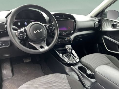Used 2023 Kia Soul S FWD image 14