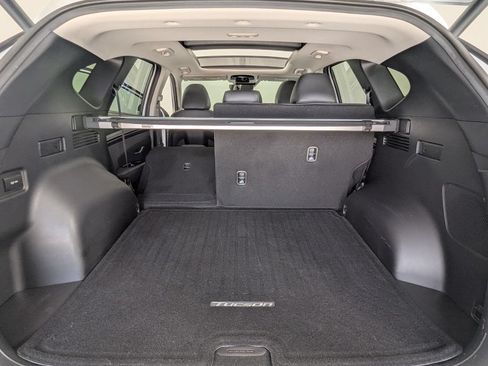 Certified 2022 Hyundai Tucson Limited FWD image 27