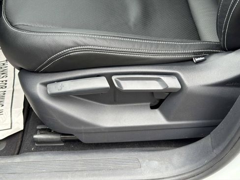 Used 2019 Volkswagen Tiguan S FWD image 19