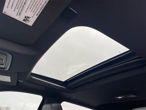 Used 2025 GMC Sierra 2500 AT4 w/ AT4 Premium Plus Package image 10