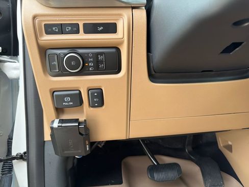 Used 2023 Ford F150 Lariat w/ Equipment Group 502A High image 33