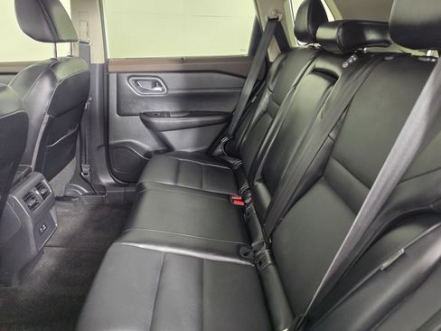 Used 2021 Nissan Rogue SV w/ Premium Package FWD image 41