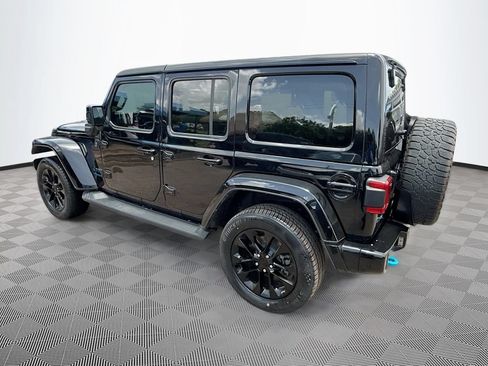 Used 2021 Jeep Wrangler Unlimited Sahara AWD/4WD image 8