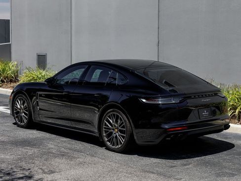 Used 2023 Porsche Panamera Platinum Edition RWD image 3