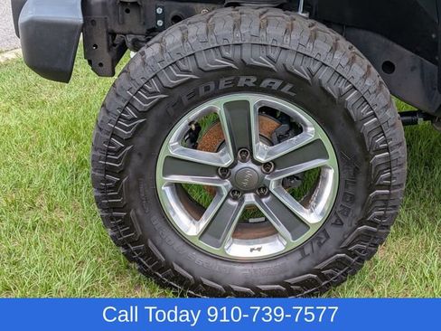 Used 2015 Jeep Wrangler Unlimited Rubicon w/ Dual Top Group AWD/4WD image 10