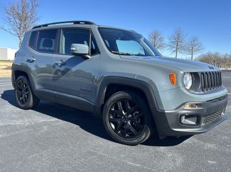 Used 2018 Jeep Renegade Altitude video 2