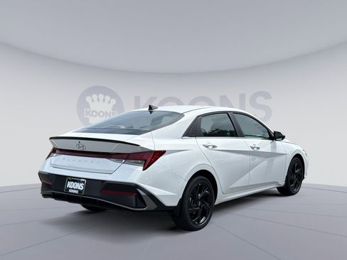New 2026 Hyundai Elantra SEL Sport Premium FWD image 7