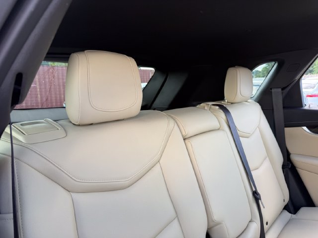 Used 2017 Cadillac XT5 FWD image 28