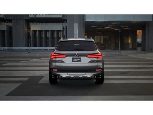 New 2026 BMW X5 sDrive40i image 5