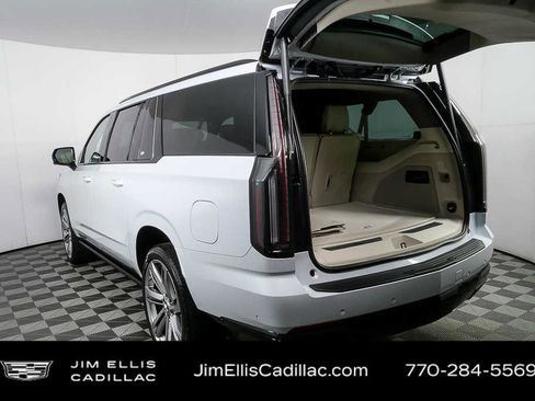 Used 2025 Cadillac Escalade ESV Premium Luxury w/ LPO, Floor Liner Package image 43