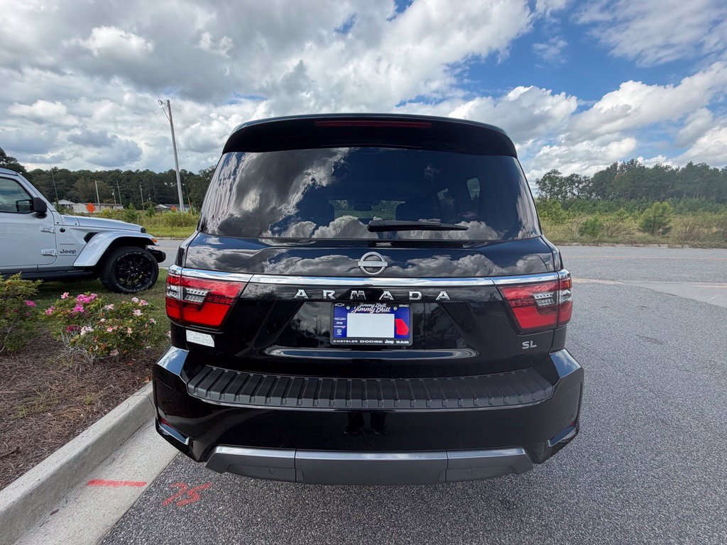 Used 2022 Nissan Armada SL w/ Captain's Chairs Package RWD image 16