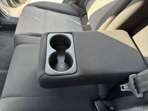 Used 2023 Nissan Rogue SV image 39