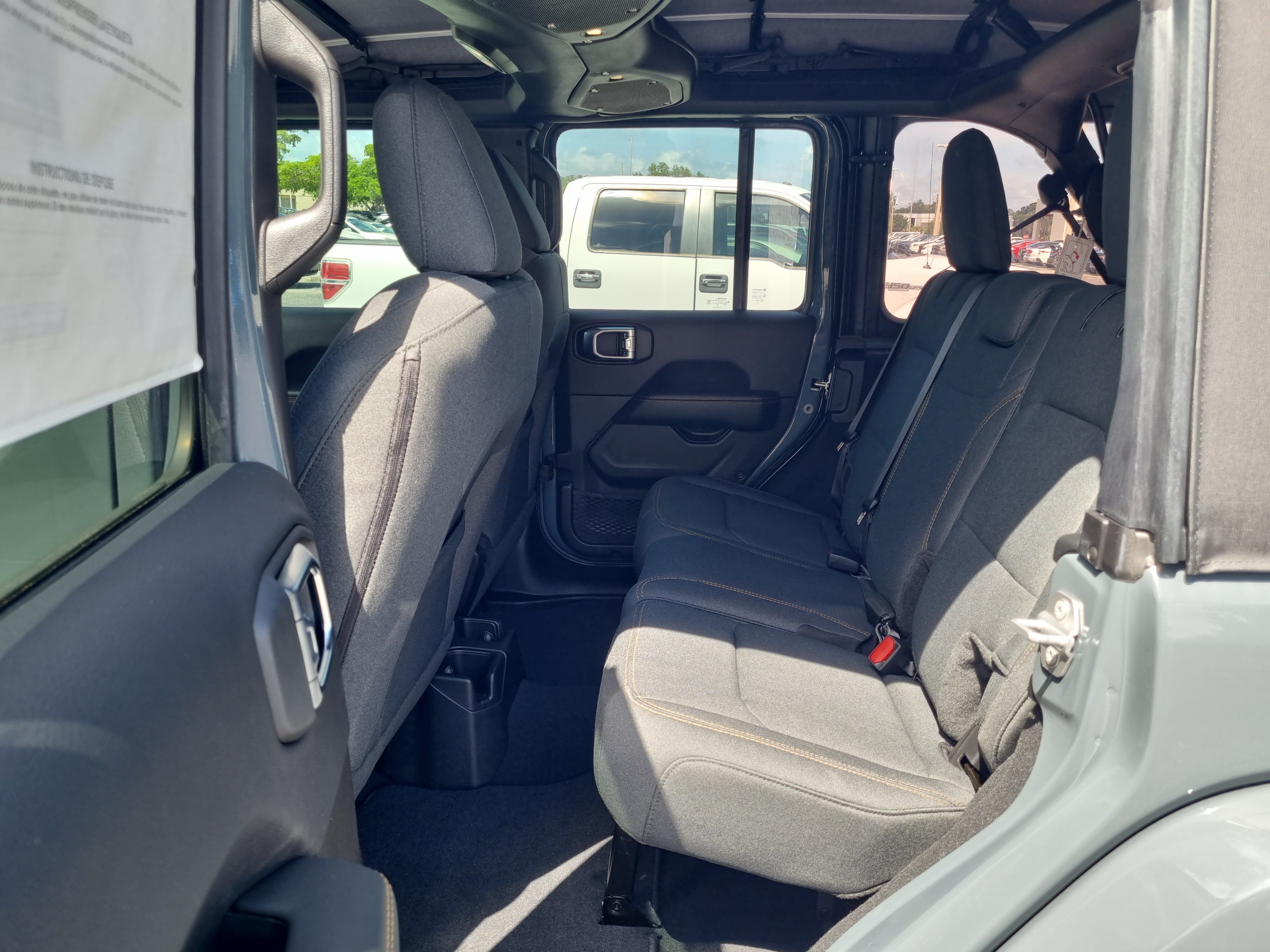 New 2026 Jeep Wrangler Unlimited Sahara AWD/4WD image 9