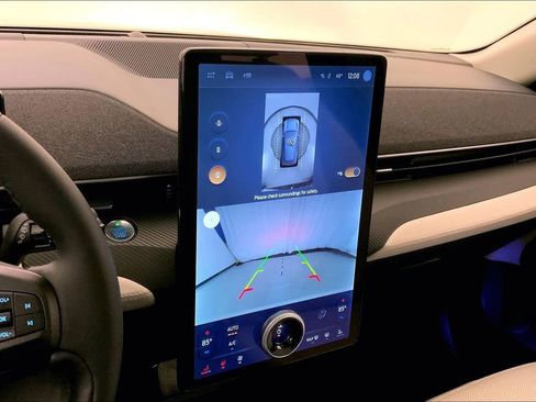 Used 2023 Ford Mustang Mach-E Premium image 17