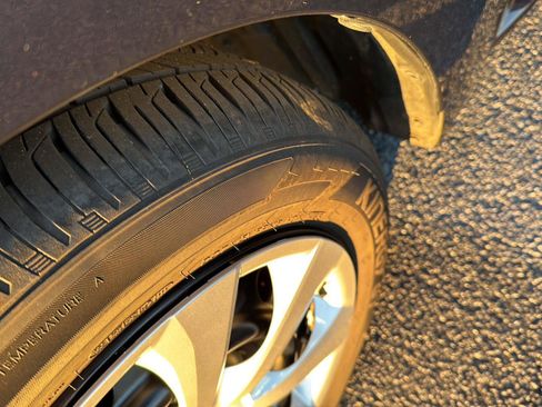 Certified 2023 Toyota Corolla LE image 33