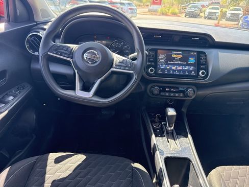 Used 2021 Nissan Kicks SV FWD image 16
