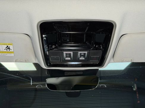 Used 2017 Land Rover Range Rover AWD/4WD image 28