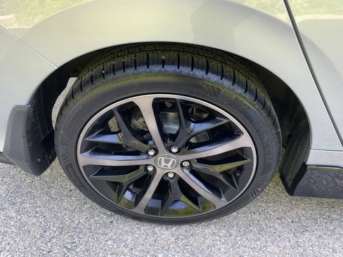 Used 2021 Honda Civic Sport image 6