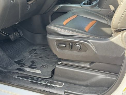 Used 2019 GMC Sierra 1500 AT4 w/ AT4 Premium Package image 24