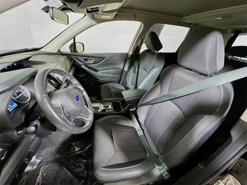 Used 2023 Subaru Forester Premium image 19