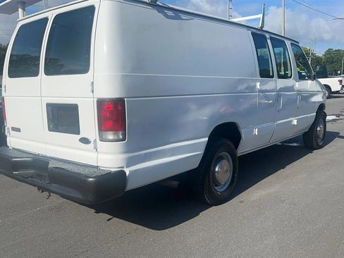 Used 2001 Ford E-250 and Econoline 250 Extended RWD image 7
