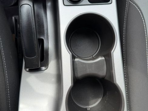 Used 2013 Ford Escape SE image 26