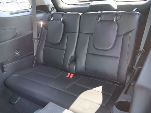 Used 2023 Ford Explorer XLT w/ Equipment Group 202A AWD/4WD image 11