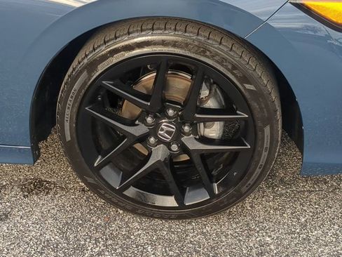 Used 2025 Honda Civic Sport image 11