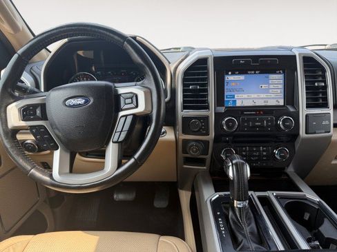 Used 2017 Ford F150 Lariat AWD/4WD image 4