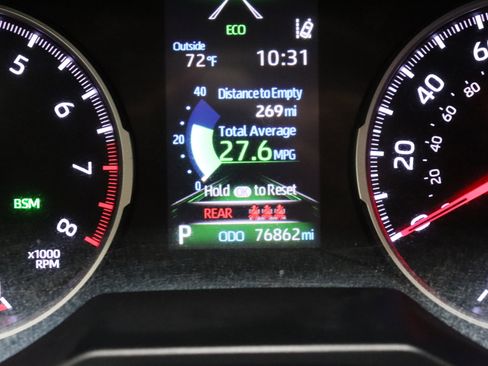 Used 2021 Toyota RAV4 XLE FWD image 39