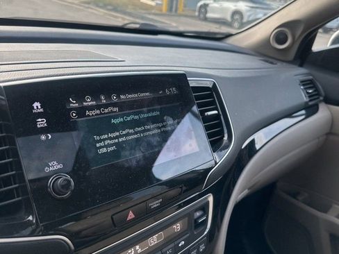 Used 2021 Honda Pilot Elite image 16