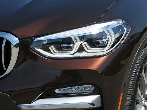 Used 2019 BMW X3 xDrive30i w/ Executive Package AWD/4WD image 7