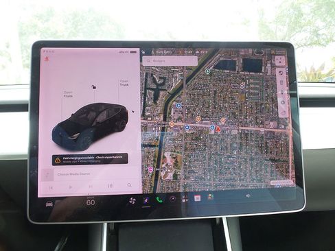 Used 2021 Tesla Model Y Long Range AWD/4WD image 34